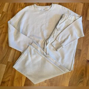 Comfrt WOMANS Ivory Waffle Lounge Set Shirt Pants Medium